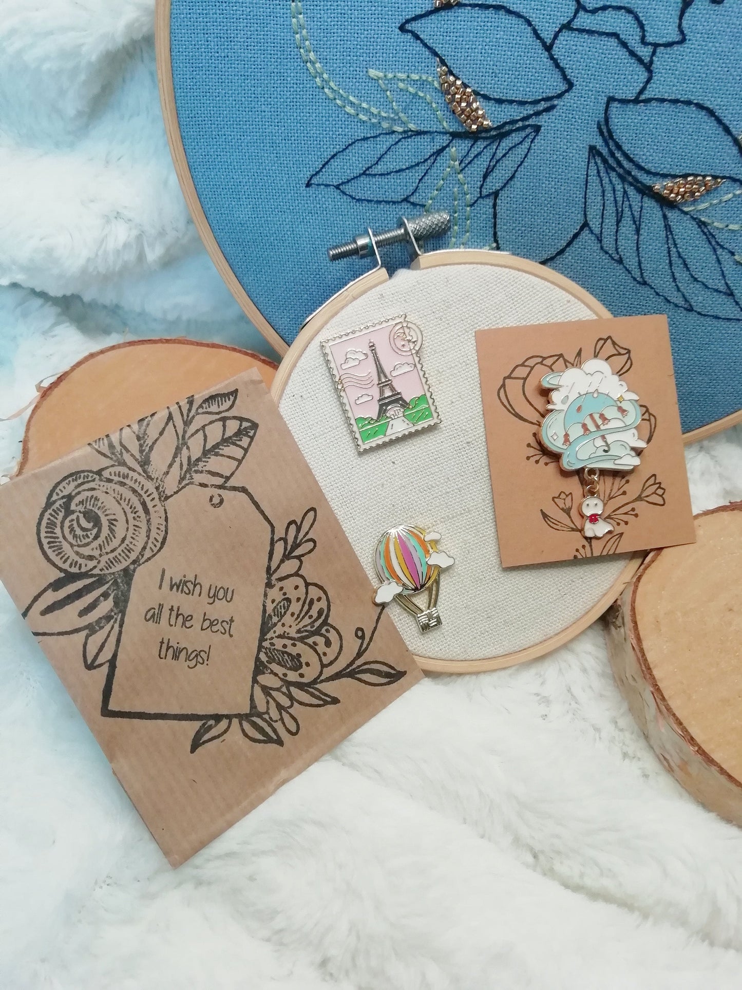 Magnetic needle holder for embroidery "Eiffel Stamp", "Rainy Day" and "Montgolfiere"