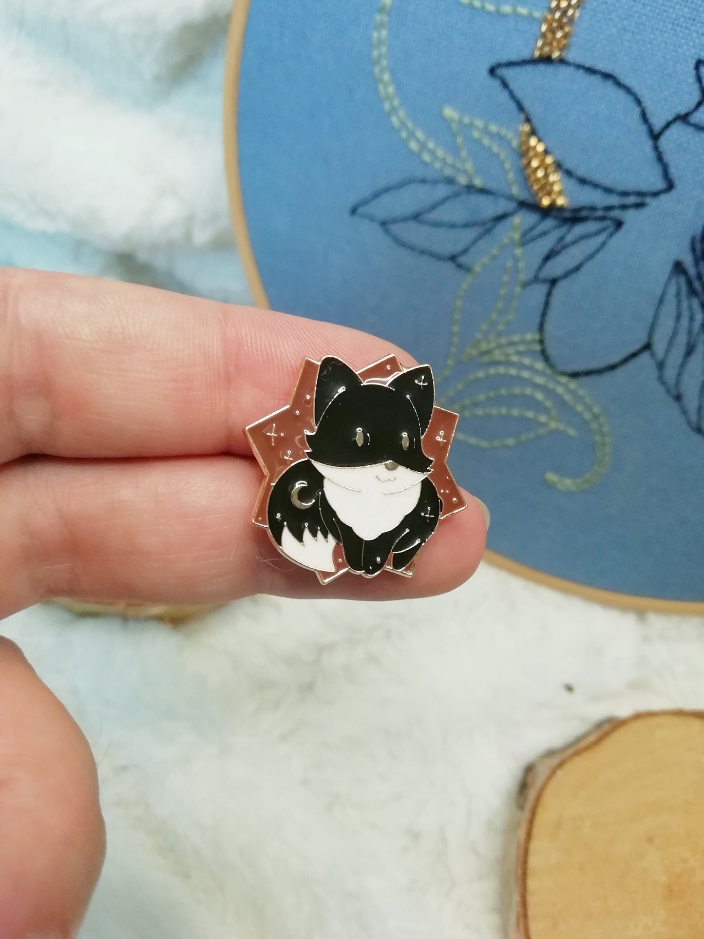 Magnetic needle holder for embroidery "Day Fox", "Night Fox" and "Rabbit and Sun"