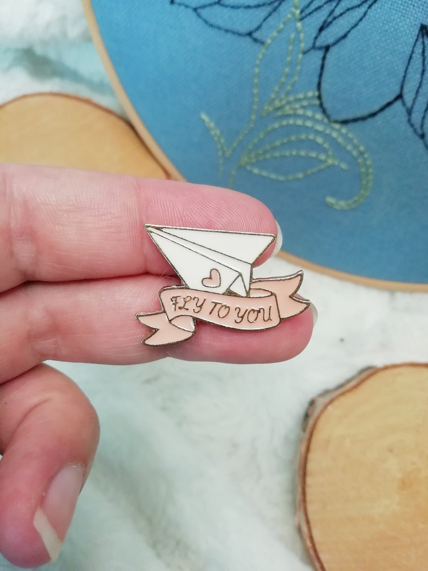 Magnetic needle holder for embroidery "Fly to you", "Far away" and "Explore"
