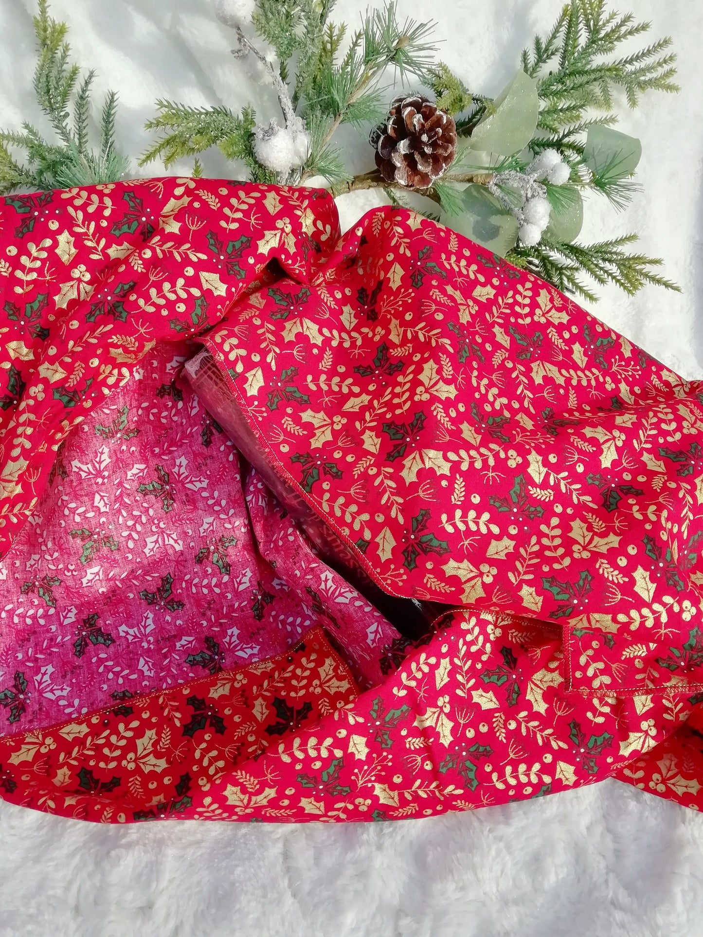 Furoshiki Noel, emballage cadeaux zéro déchet et réutilisable coloris "Houx doré"