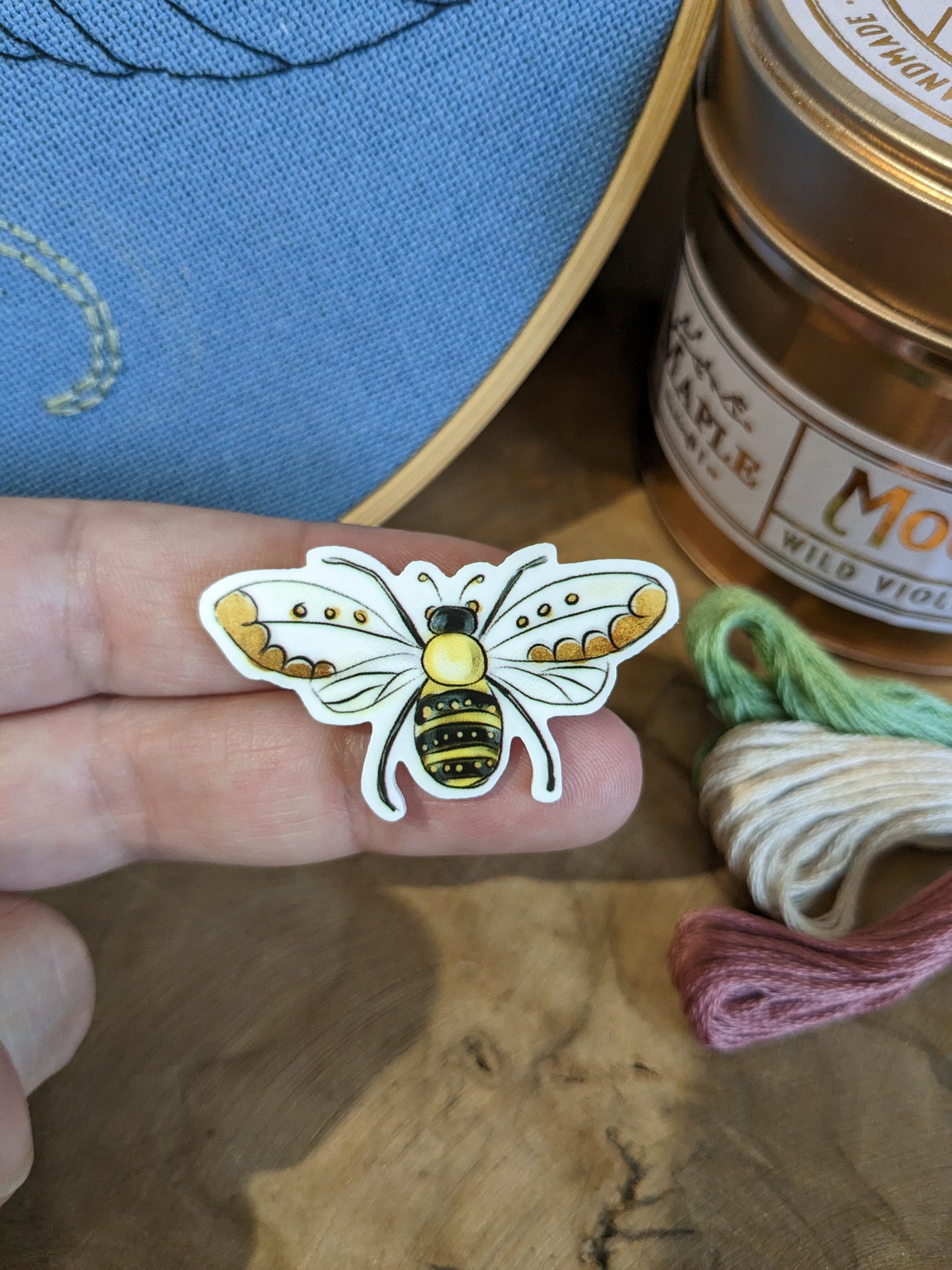 Magnetic needle holder / needle minder "Hamster under the stars", "Bee" or "Love"