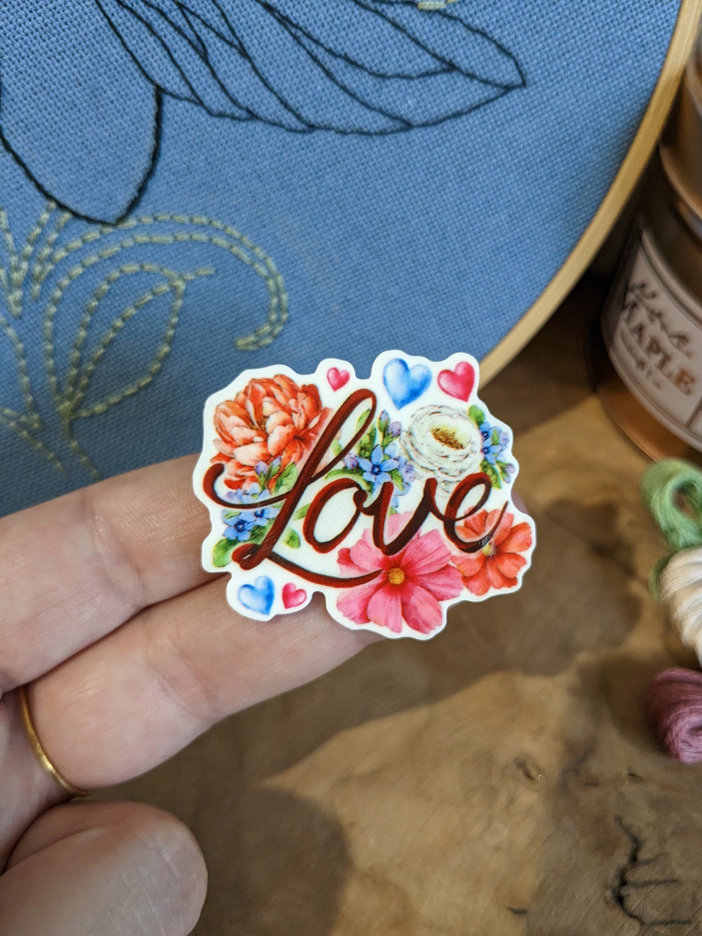 Magnetic needle holder / needle minder "Hamster under the stars", "Bee" or "Love"
