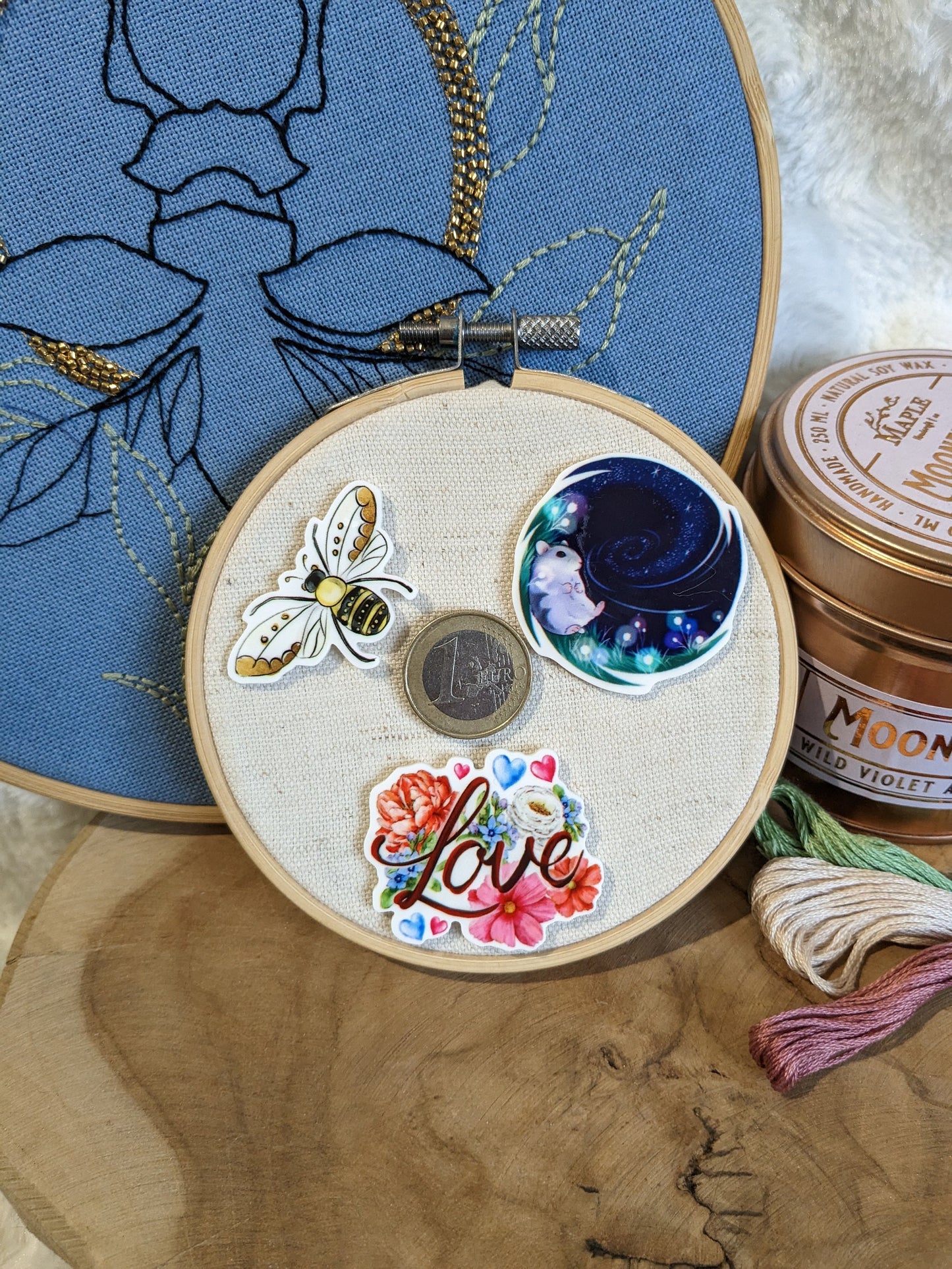 Magnetic needle holder / needle minder "Hamster under the stars", "Bee" or "Love"