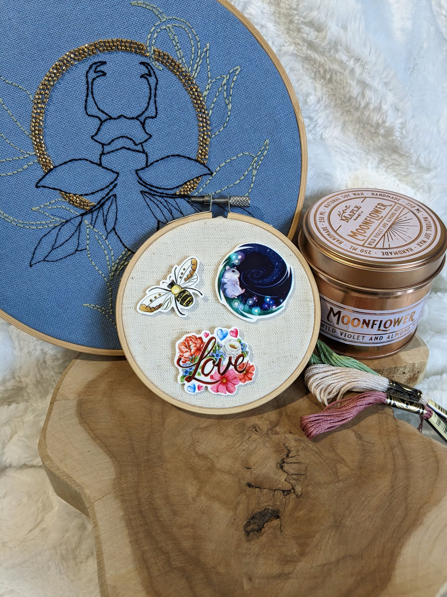 Magnetic needle holder / needle minder "Hamster under the stars", "Bee" or "Love"