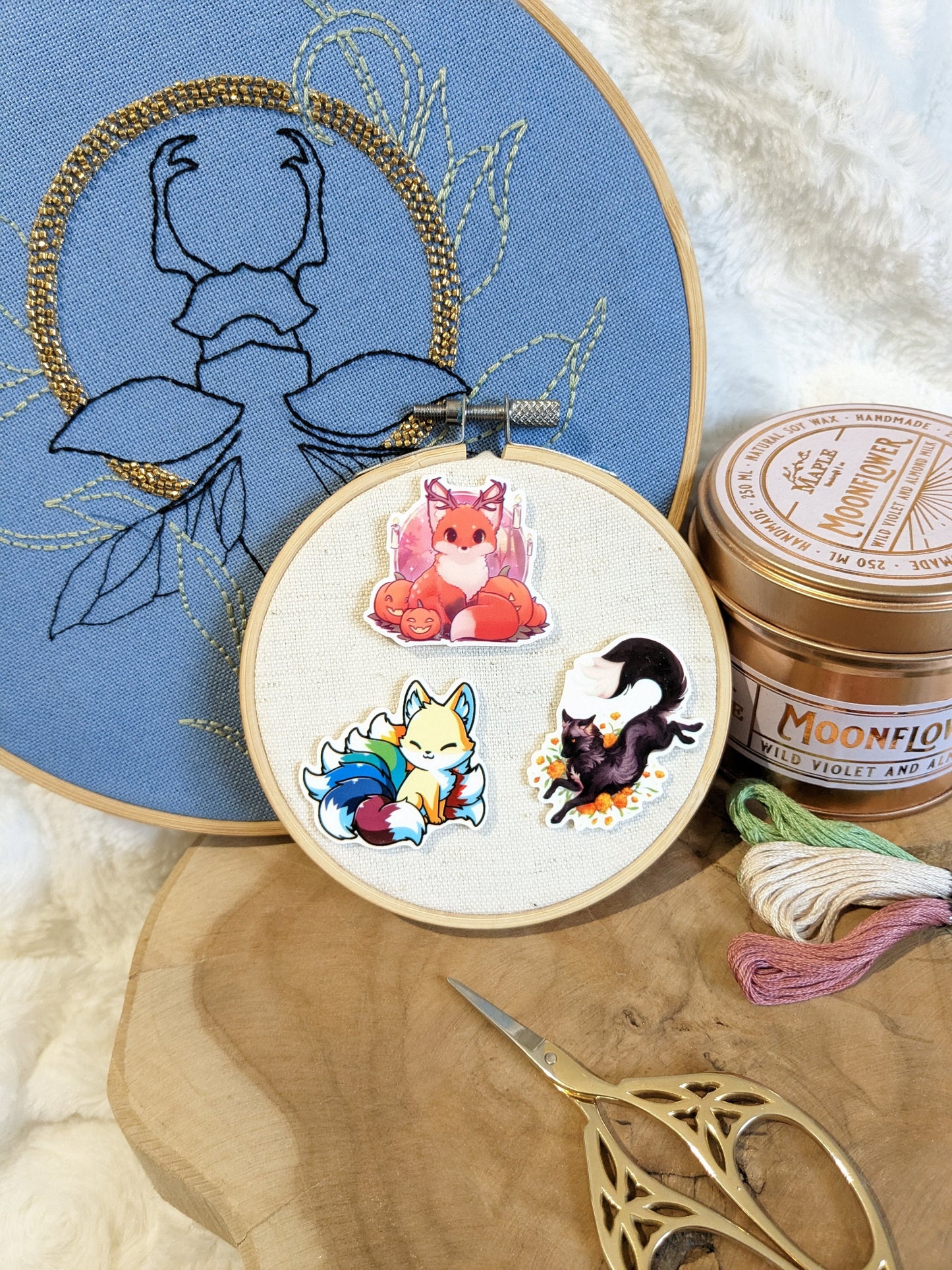 Porte aiguille aimanté / needle minder "Renard d'automne", "Renard noir" ou "Kitsune multicolore"
