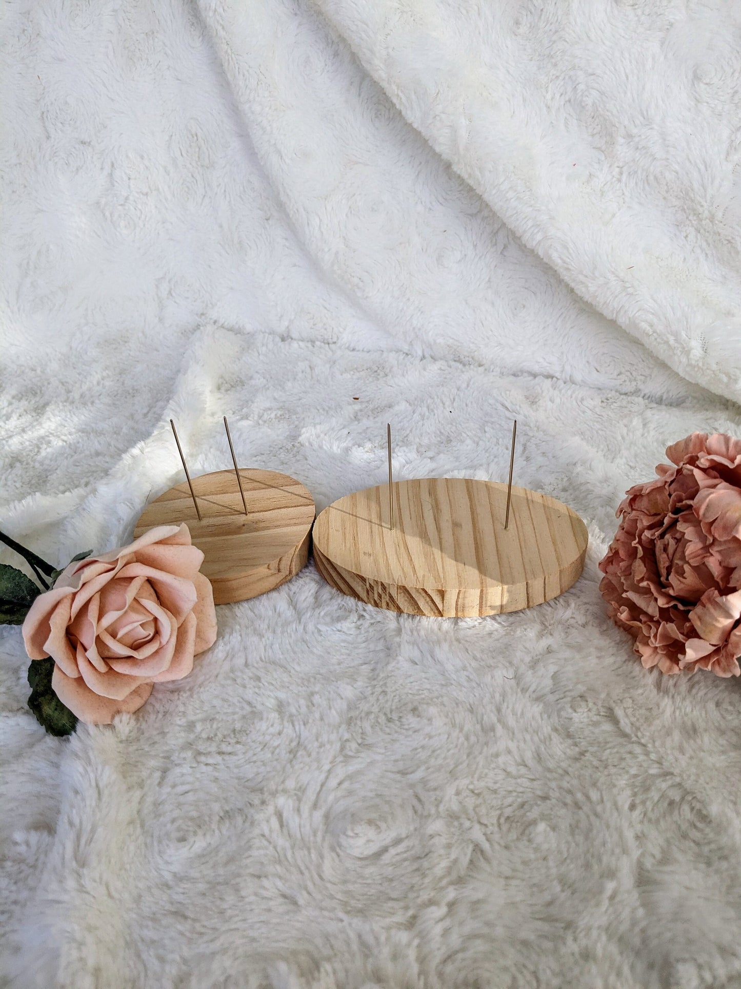 Large format wooden support for amigurumi / Crochet or knitting plush display