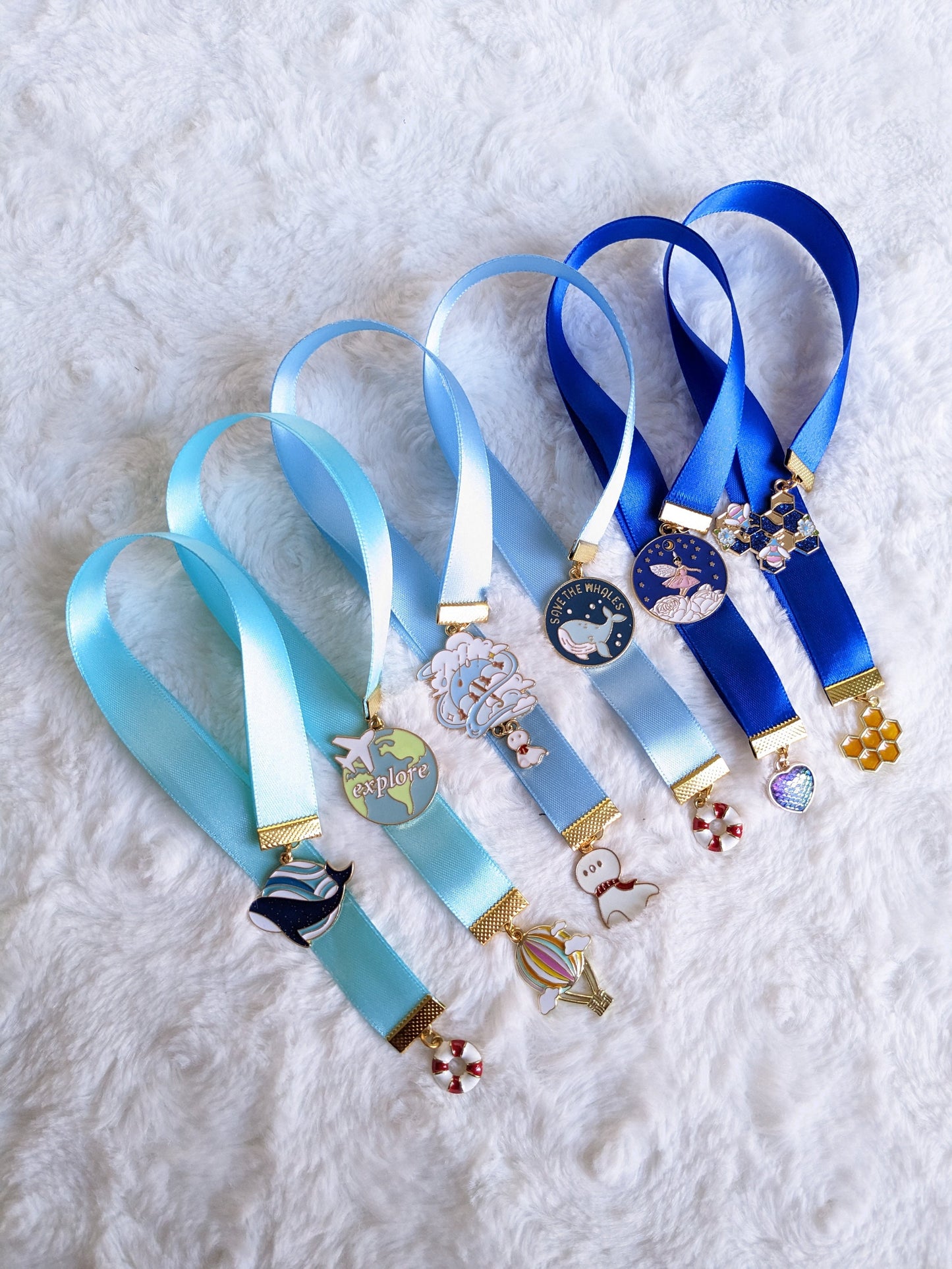 Anti-loss magnetic ribbon bookmark, model of your choice