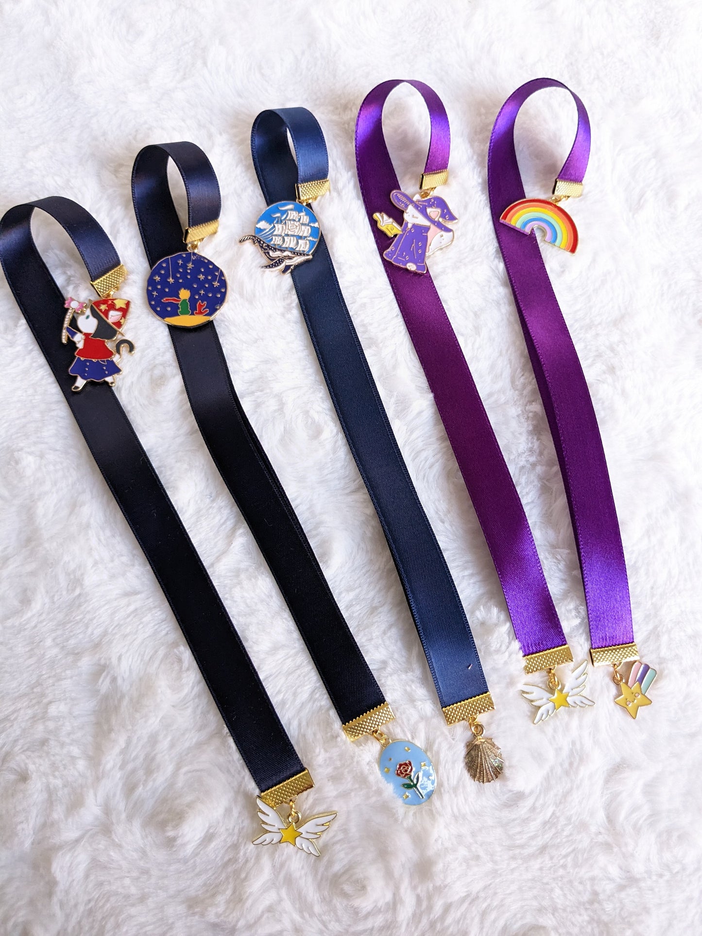 Anti-loss magnetic ribbon bookmark, model of your choice
