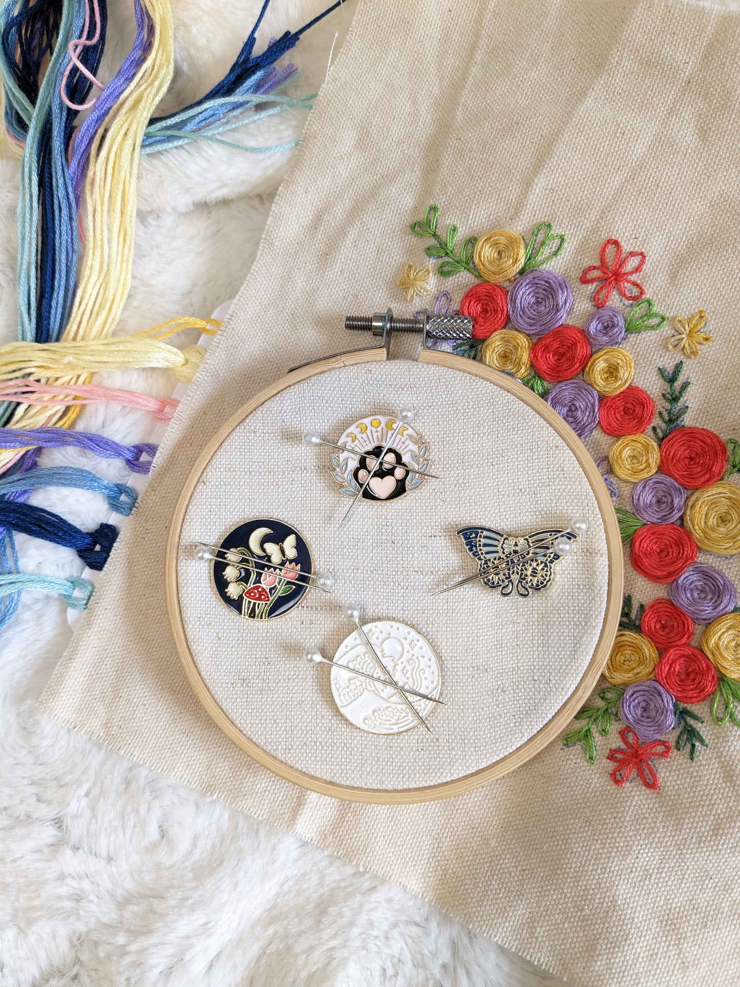 Magnetic needle holder / needle minder "Spring night", "Moth", "White" or "Lunar paw"