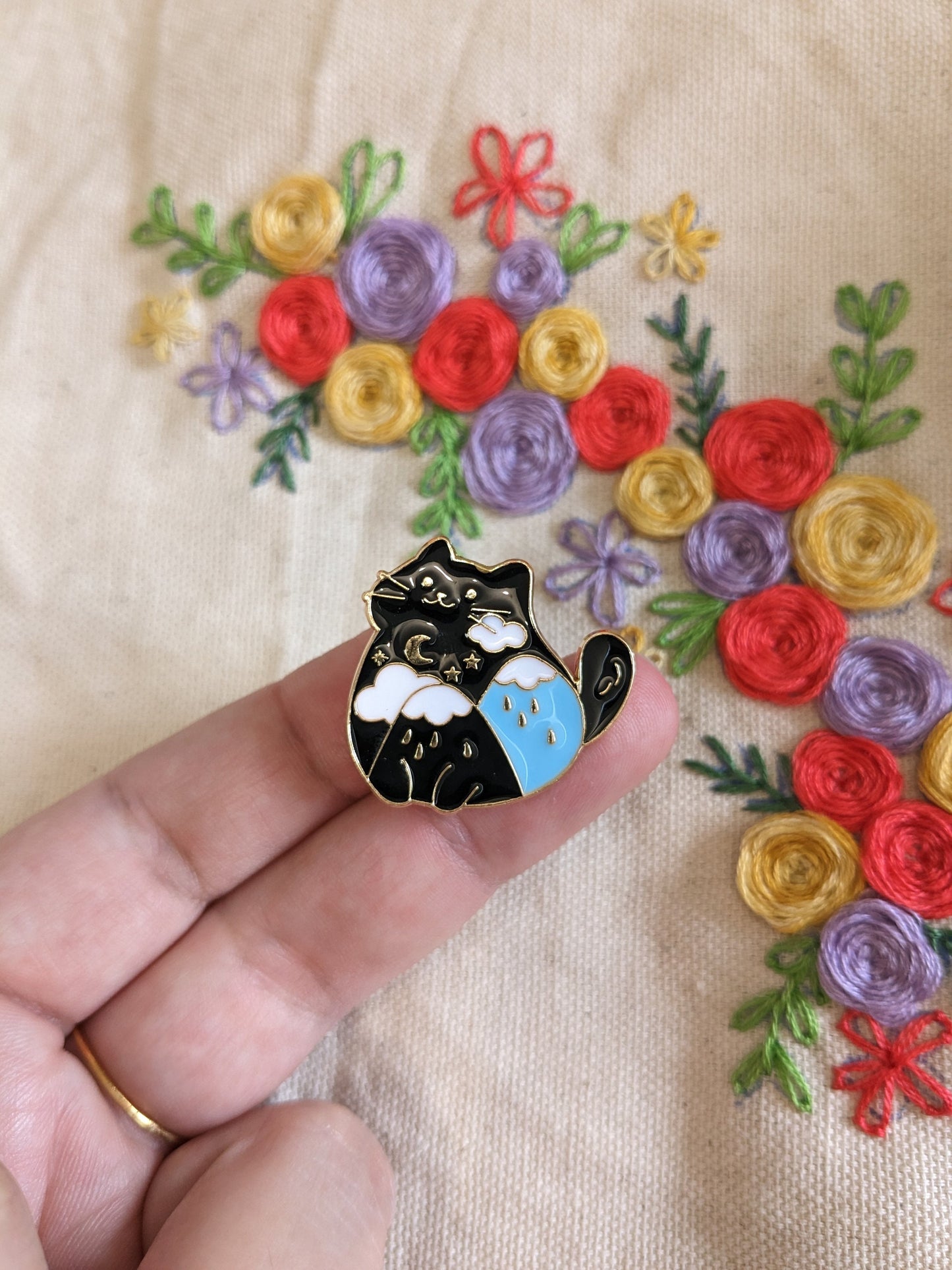 Magnetic needle holder / needle minder "Celestial whale", "Jaws of the sea", "Cloudy cat", "Butterfly cat" or "Bat cat"