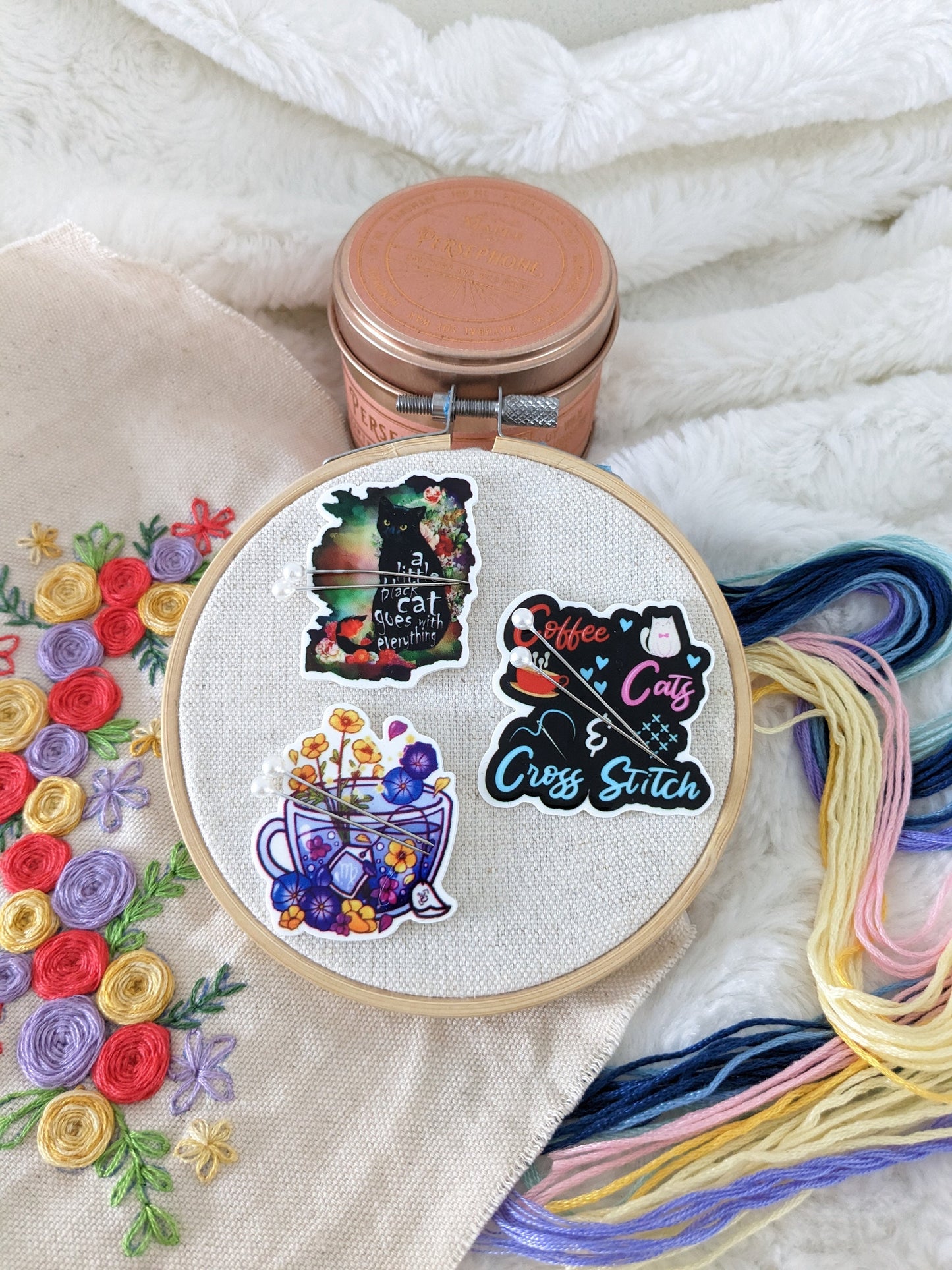 Magnetic needle holder / needle minder "Cup of tea", "Little black cat" or "Chat Café Embroidery"