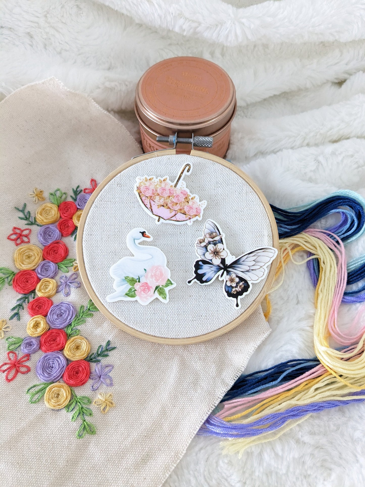 Magnetic needle holder / needle minder "Umbrella", "White Swan" or "Flower butterfly"