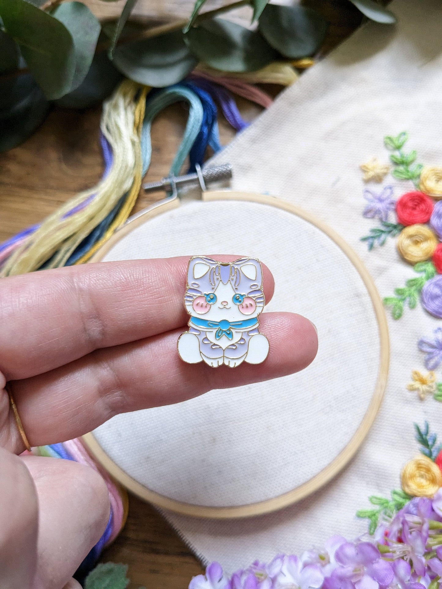 Magnetic needle holder / needle minder "Cute cat", "Cute dog", "Purring" or "Scissors"