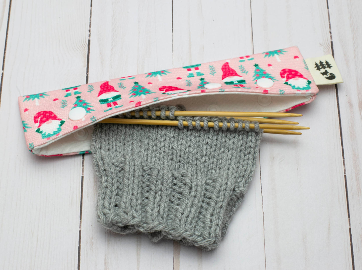 Etui DPN et aiguilles à chaussettes "Gnome festif"
