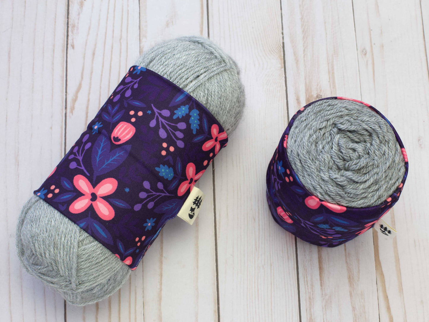 Chaussette à laine motif Fleurs nocturnes