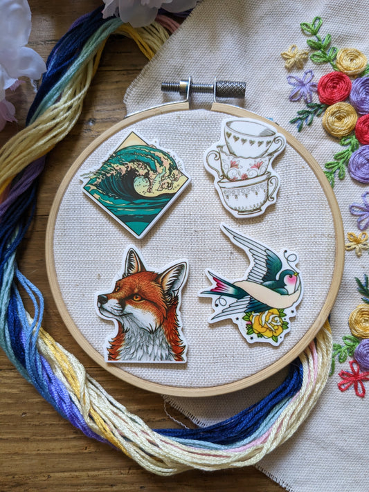 Porte aiguille aimanté / needle minder "Vague losange", "Hirondelle", "Renard vintage" ou "Tasses"