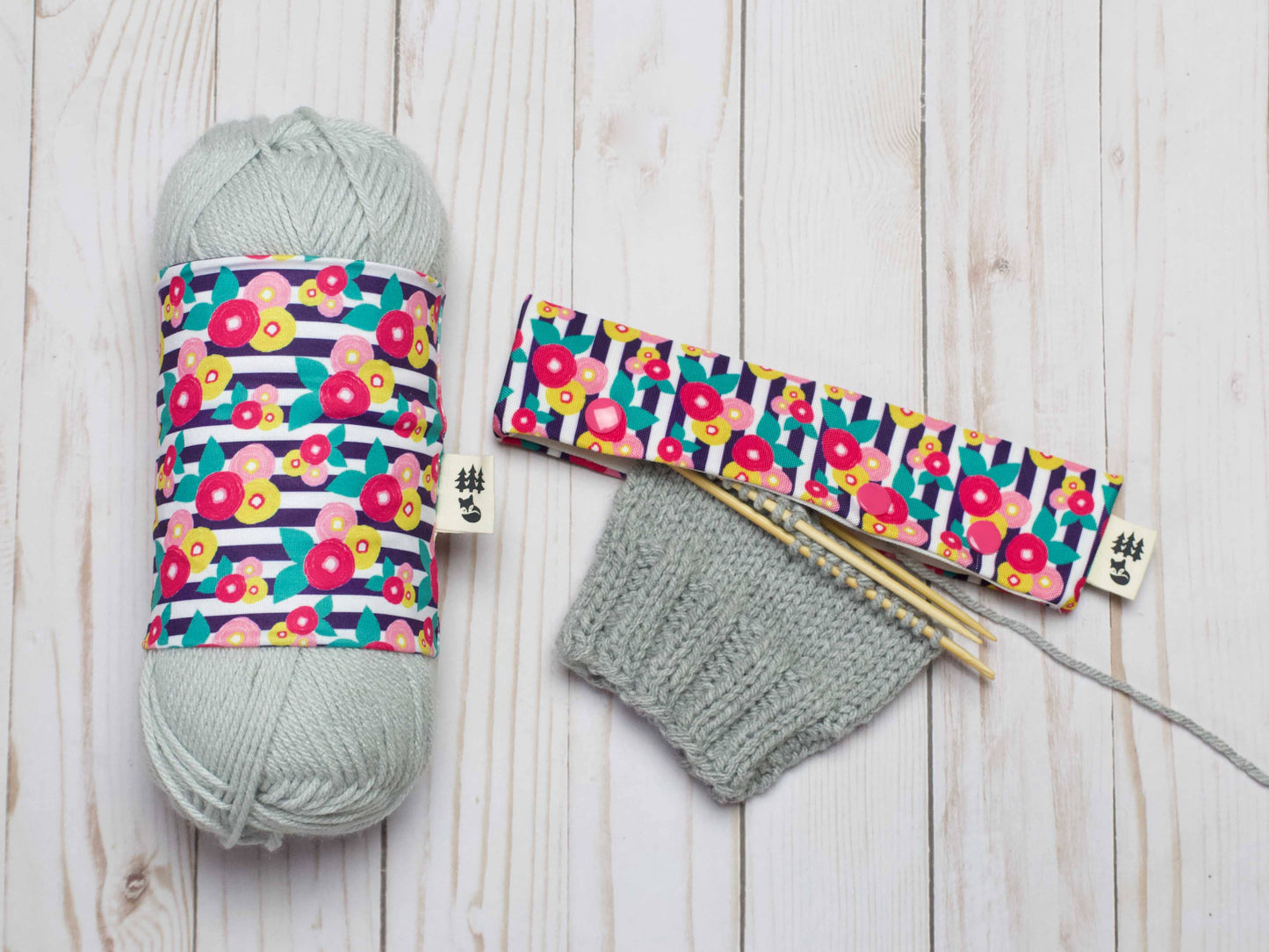 Étui pour aiguilles à chaussettes et DPN, motif rayures et fleurs