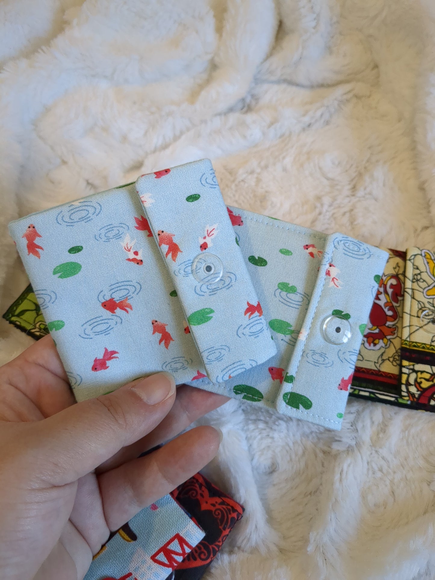 Carnet pique aiguille / porte aiguille de voyage "Étang japonais", "Japon", "Wizard" et "Reine de cœur"