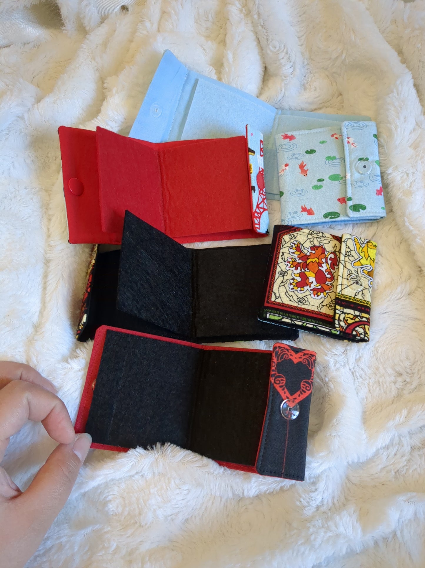 Carnet pique aiguille / porte aiguille de voyage "Étang japonais", "Japon", "Wizard" et "Reine de cœur"