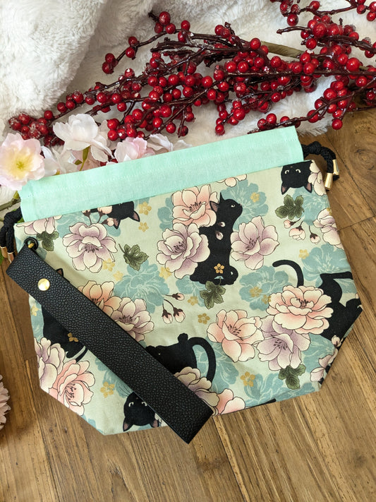 Sac à projet "Chats noirs et pivoines"