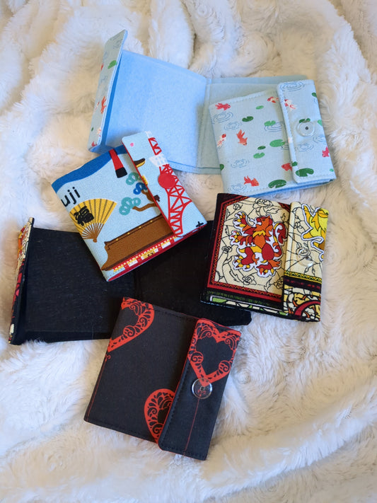 Carnet pique aiguille / porte aiguille de voyage "Étang japonais", "Japon", "Wizard" et "Reine de cœur"