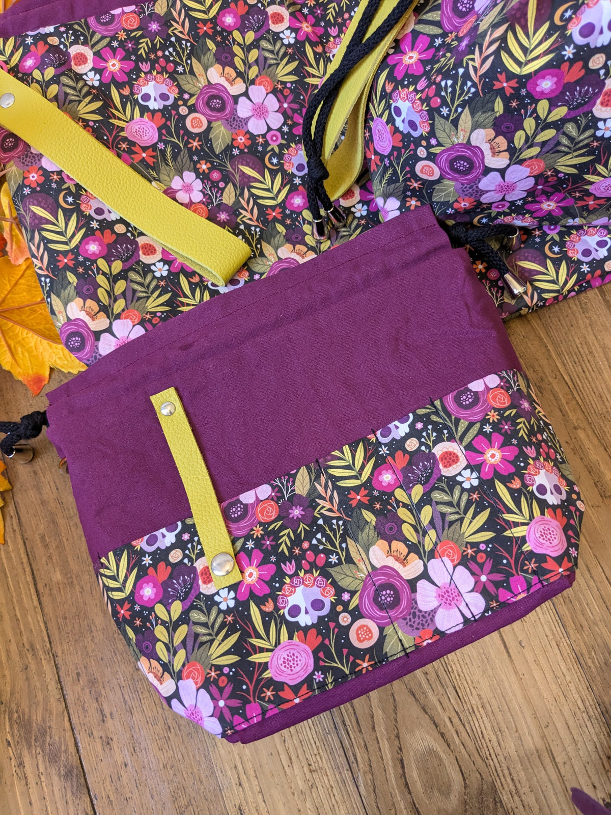 Sac à projet "Skulls and flowers" motif Lixy illustration