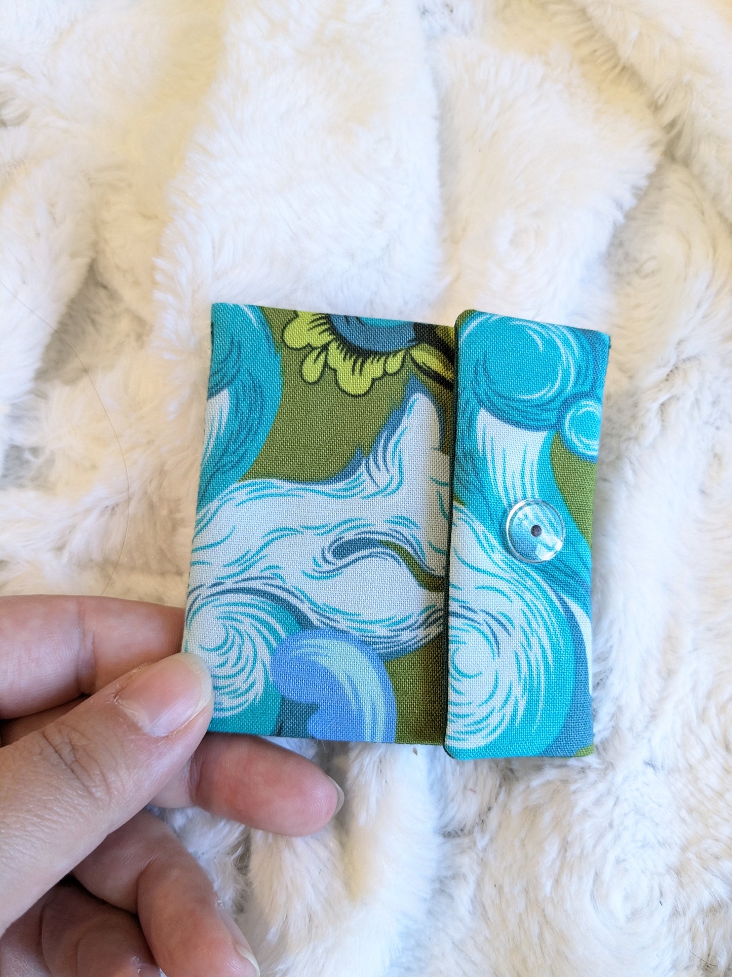 Carnet pique aiguille / porte aiguille de voyage "Bee", "Cup of tea" "Chat et thé" et "Écureuil"