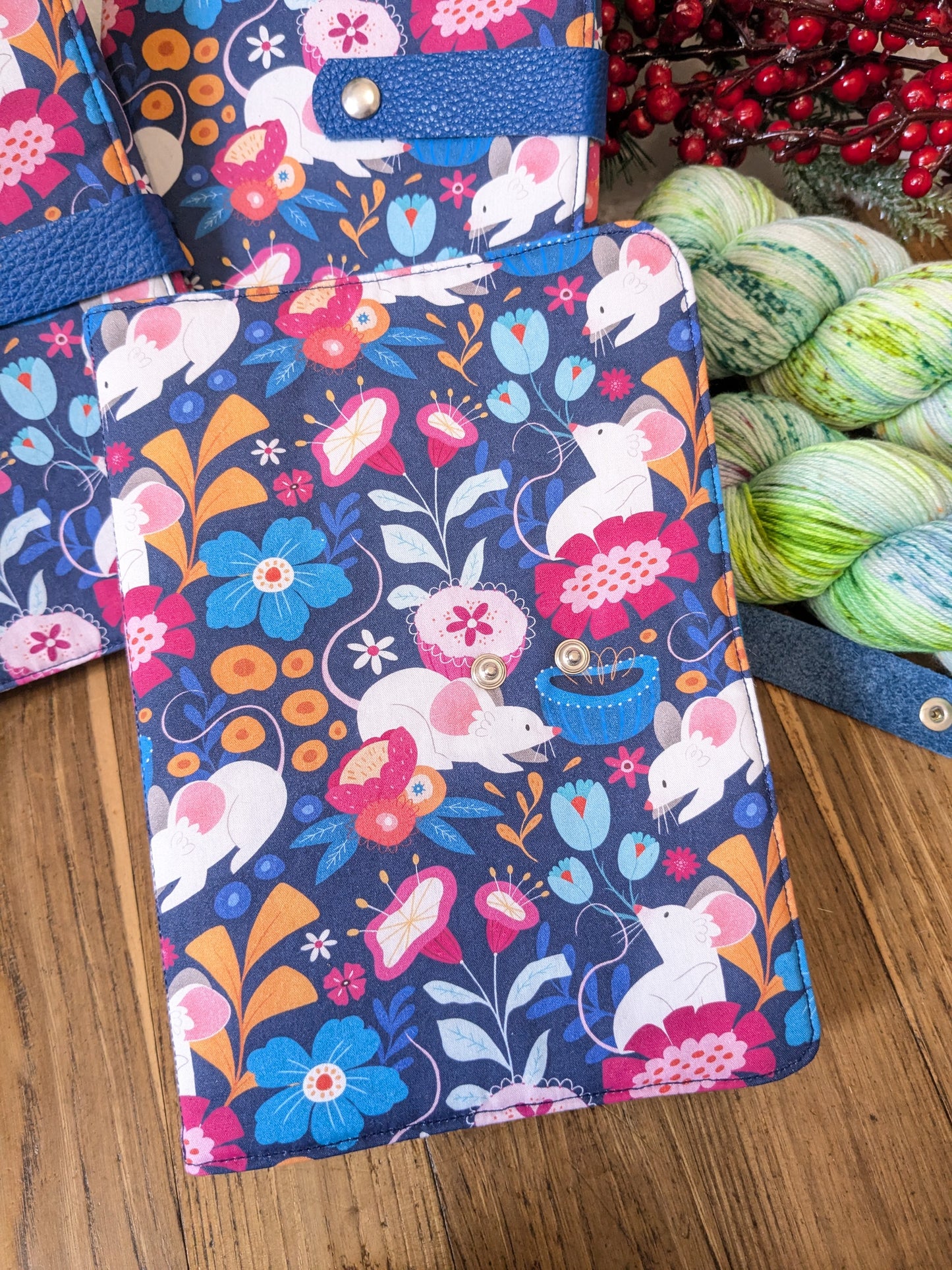 Classeur à aiguilles "Souris fleuries", imprimé Lixy Illustration