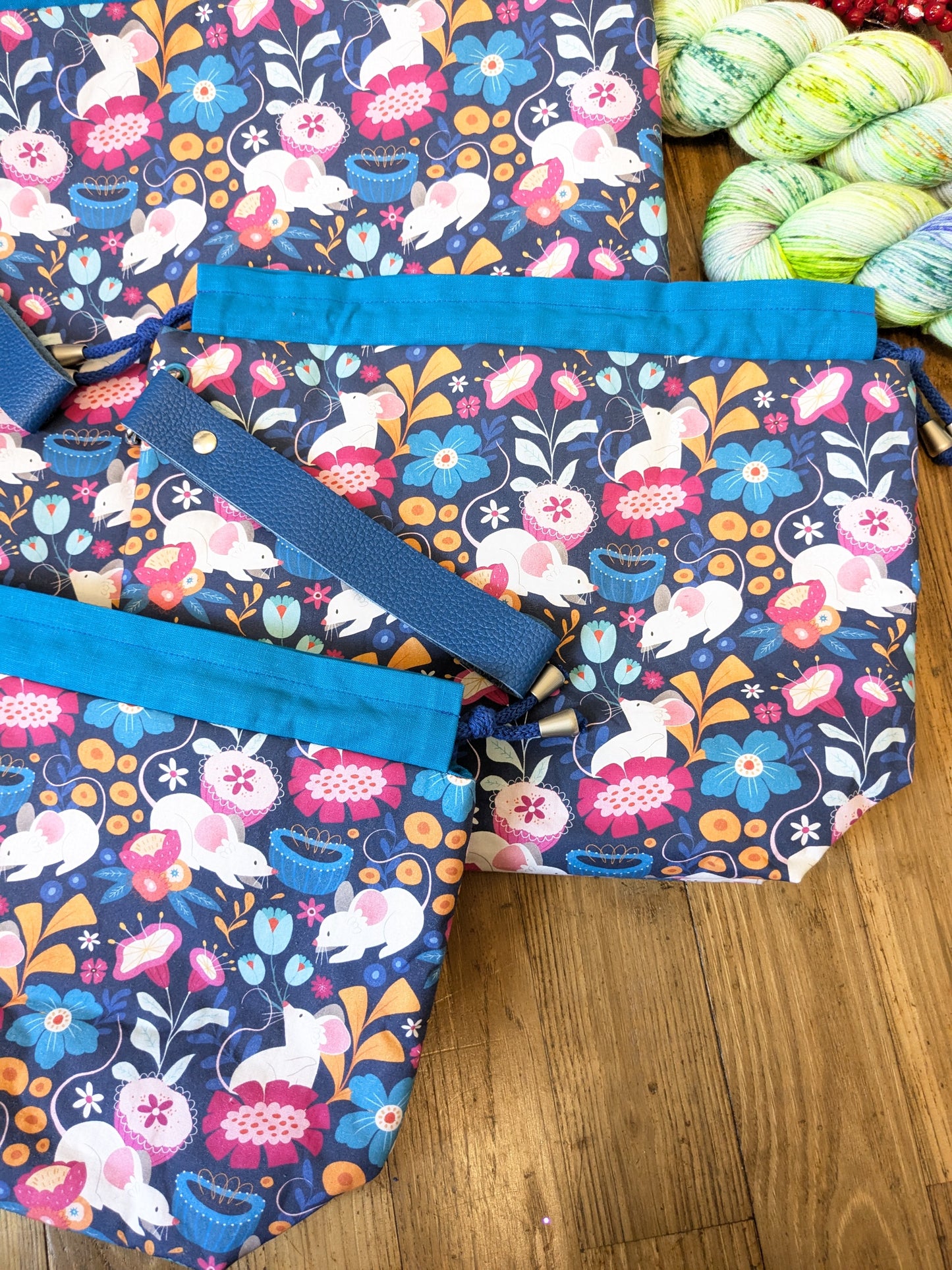 Sac à projet "Souris fleuries" imprimé Lixy illustration