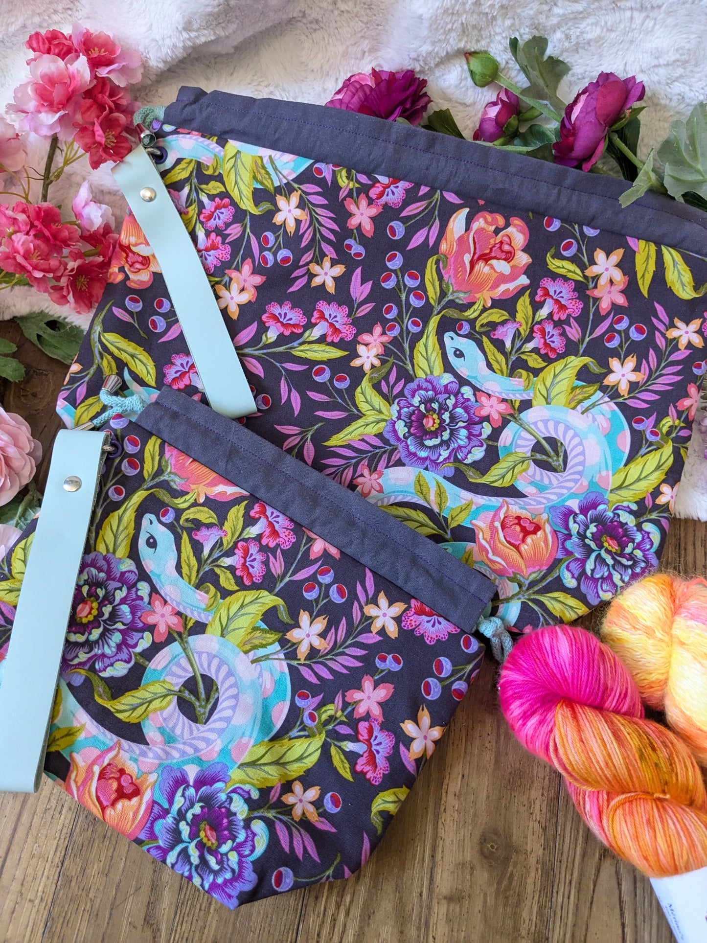 Sac à projet "Serpents et pivoines"