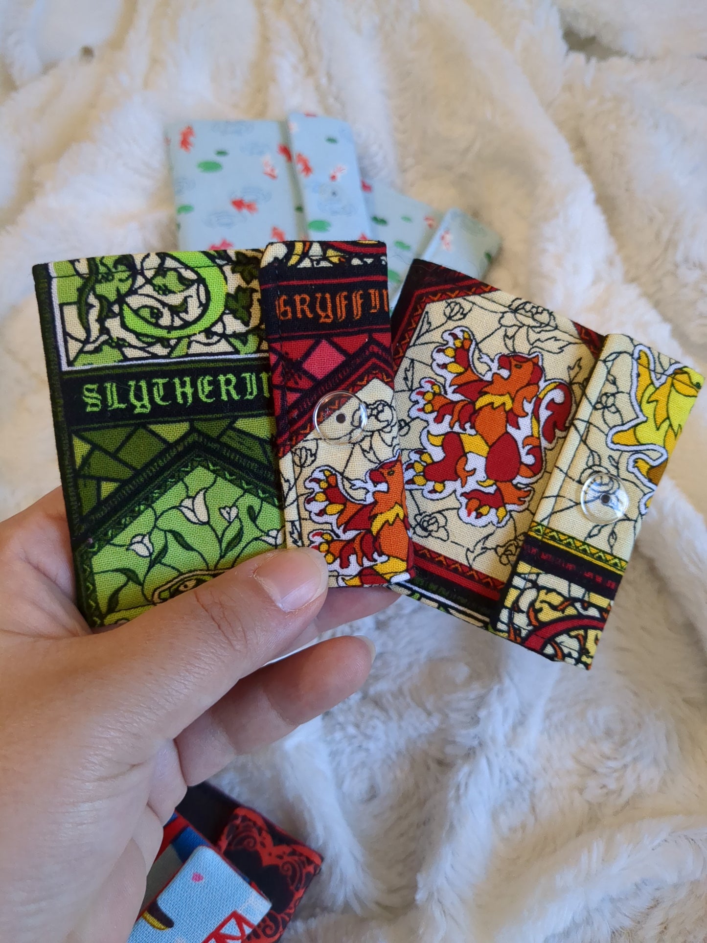 Carnet pique aiguille / porte aiguille de voyage "Étang japonais", "Japon", "Wizard" et "Reine de cœur"