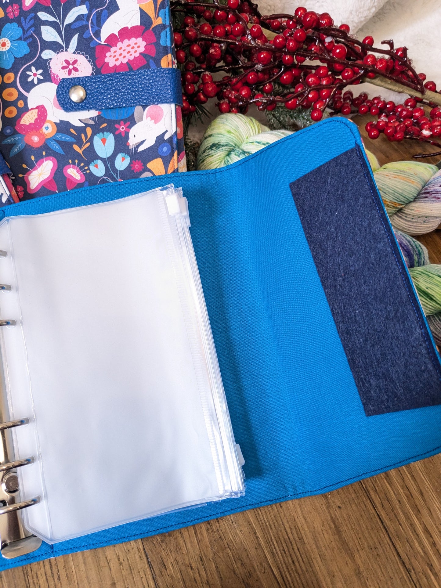 Classeur à aiguilles "Souris fleuries", imprimé Lixy Illustration