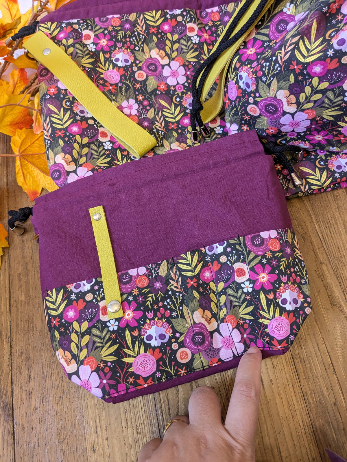 Sac à projet "Skulls and flowers" motif Lixy illustration