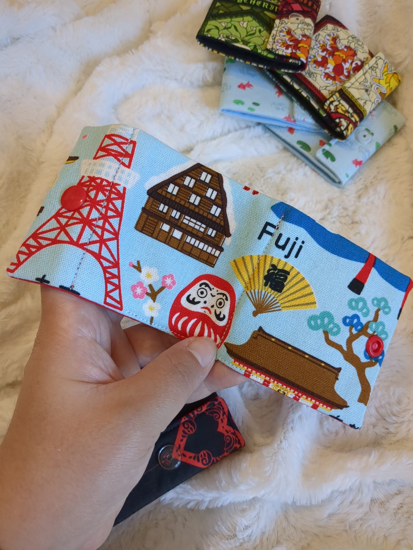 Carnet pique aiguille / porte aiguille de voyage "Étang japonais", "Japon", "Wizard" et "Reine de cœur"