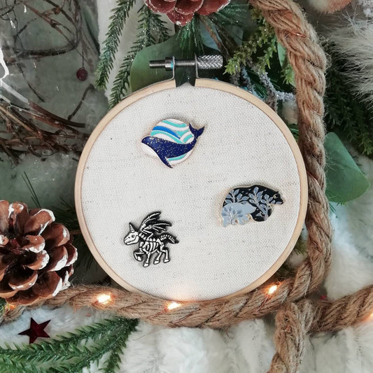 Magnetic needle holder / needle minder "Blue whale", "Winged unicorn", "Bear and cub"