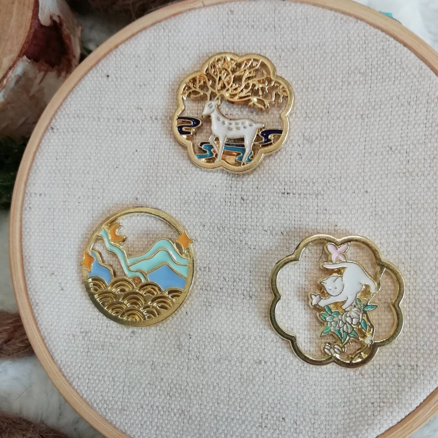 Magnetic needle holder / needle minder "Playful cat", "Deer god", "Blue waves"