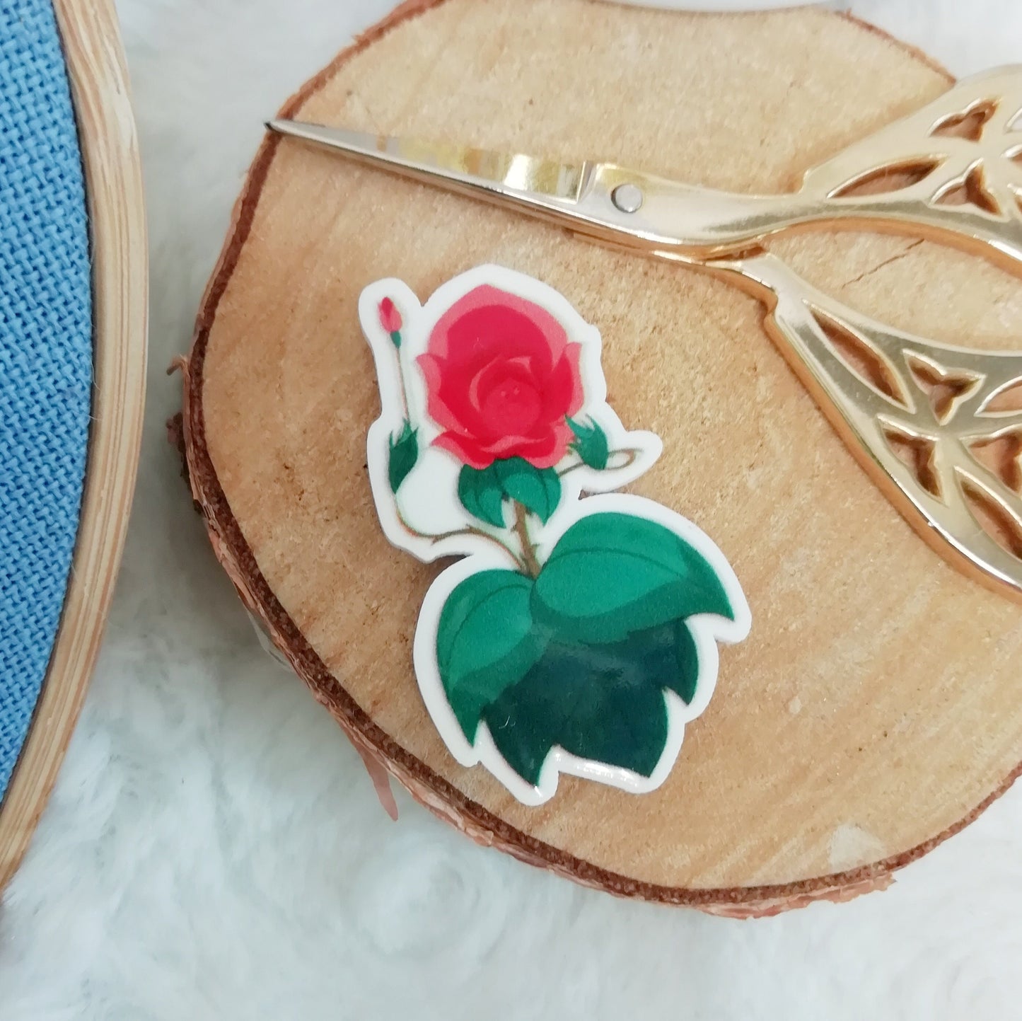 Porte aiguille aimanté / needle minder "Loutre mignonne", "Stitch" ou "Rose d'Alice in wonderland"