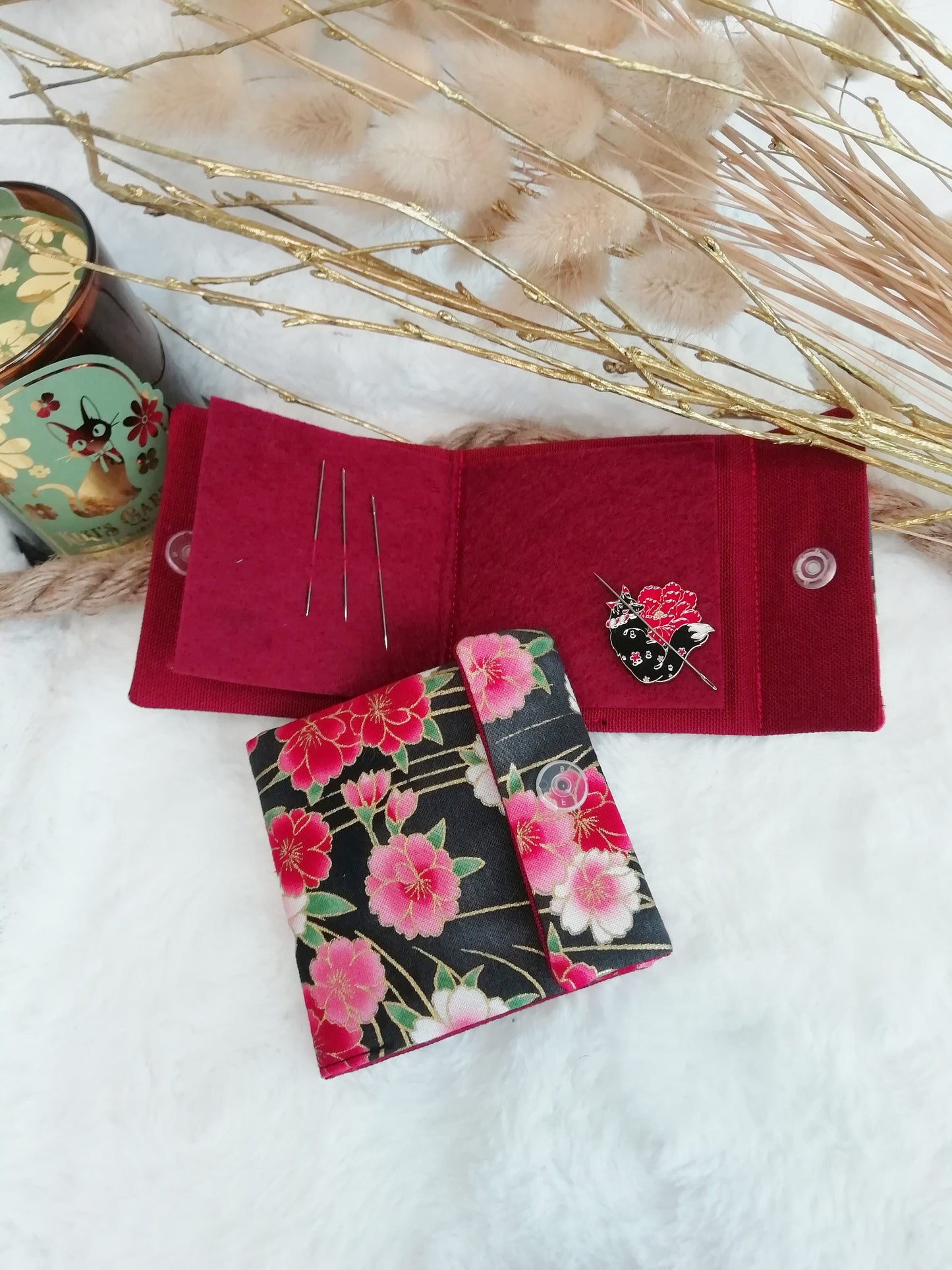 Carnet pique aiguille / porte aiguille de voyage "Magical girl", "Tokyo" et "Sakura rouge"