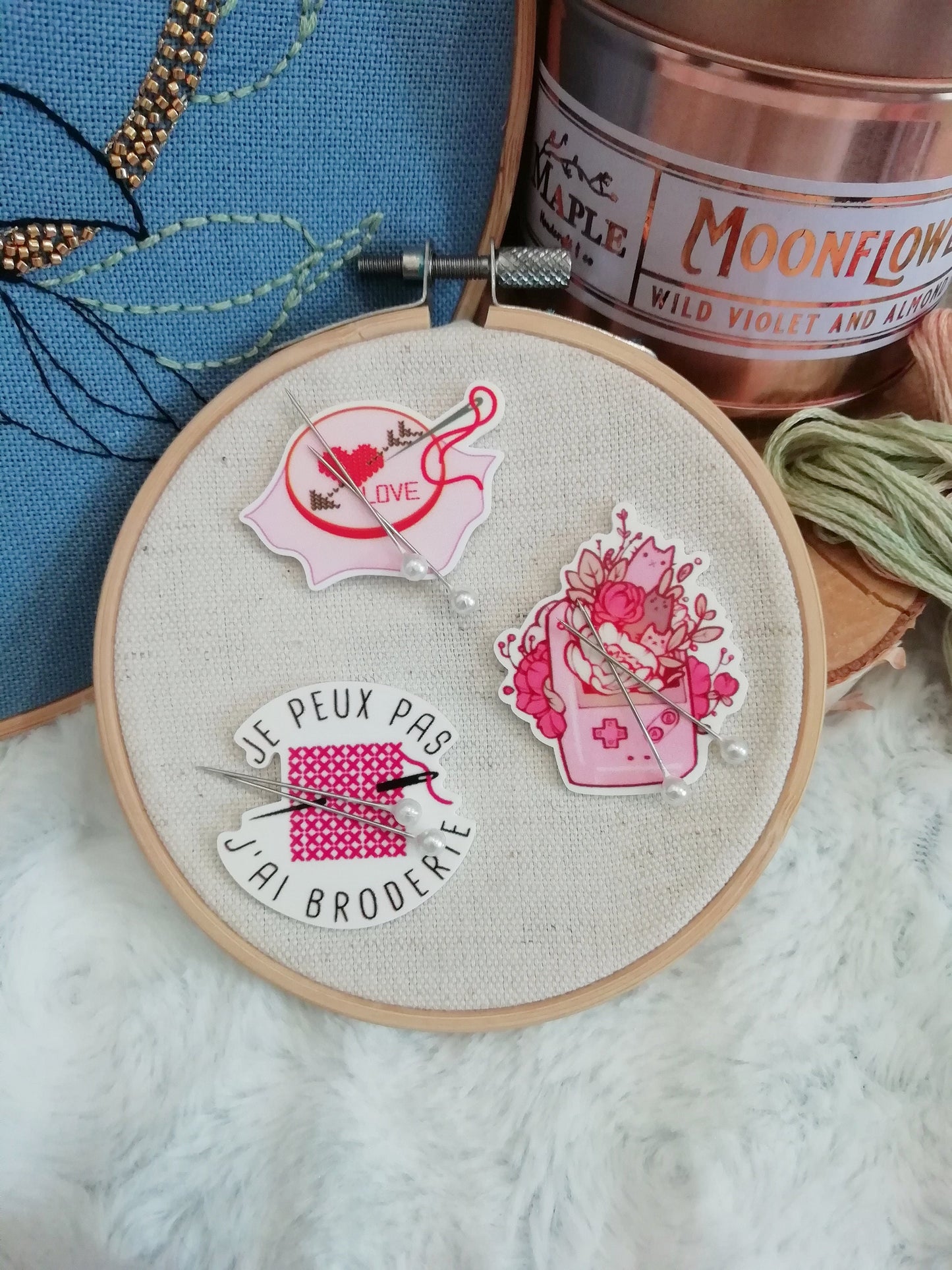 Magnetic needle holder / needle minder "Love embroidery", "Gaming cats" or "I can't I have embroidery"