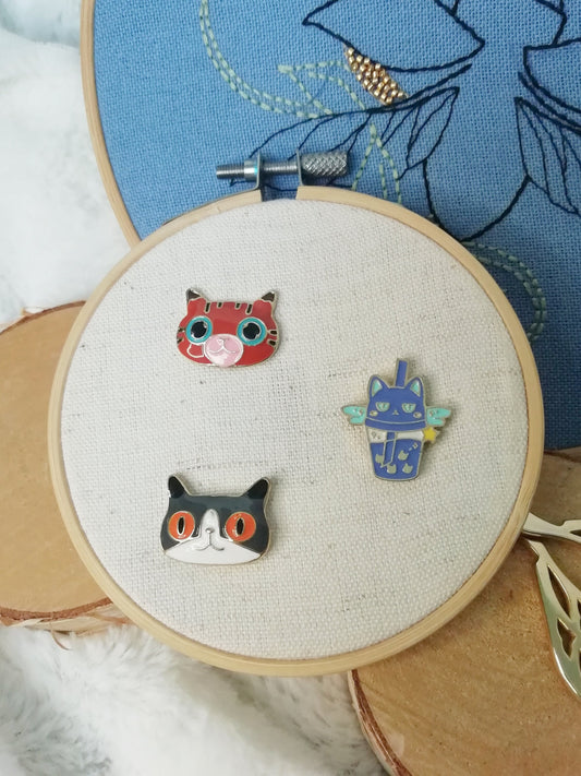 Porte aiguille aimanté pour broderie "BubbleCat", "Chat roux" et "Chat gris et blanc"