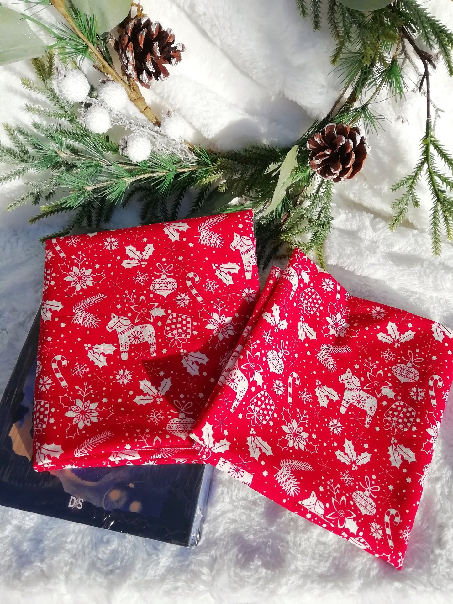 Furoshiki Noel, emballage cadeaux zéro déchet et réutilisable coloris "Noel scandinave"