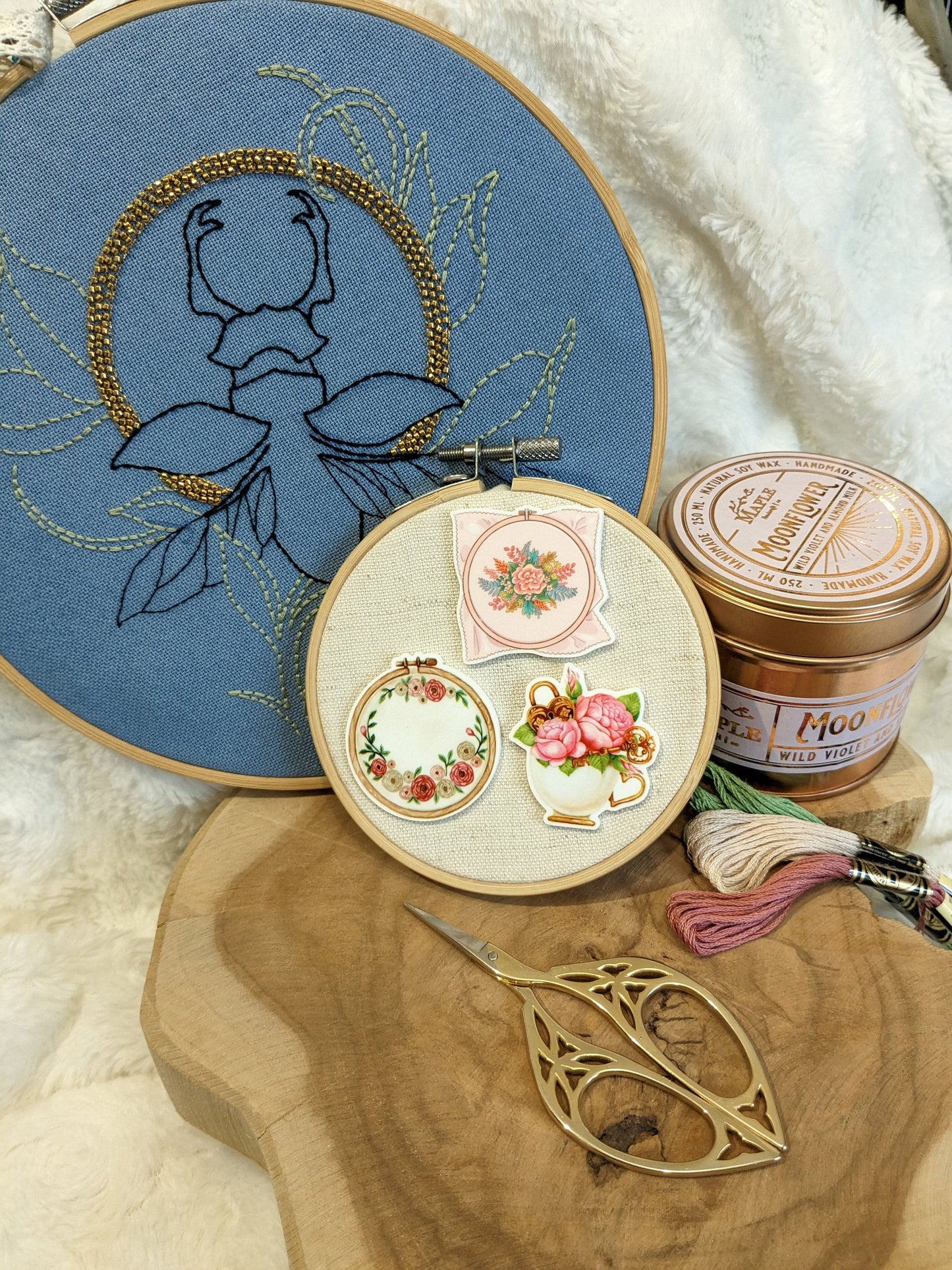 Magnetic needle holder / needle minder "Embroidered square", "Embroidery circle" or "Cup and peonies"
