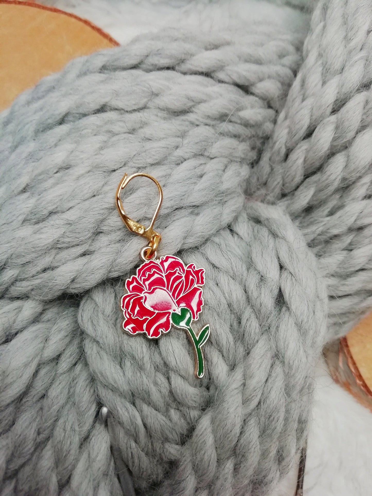 Stitch marker / stitch marker In red and black