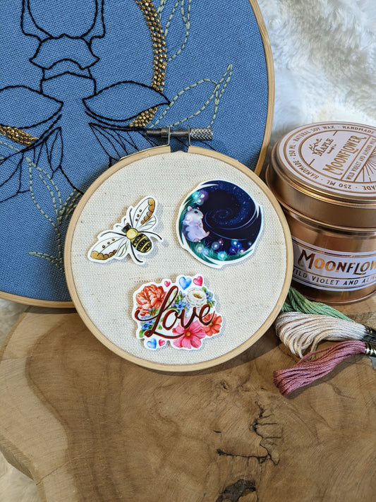 Porte aiguille aimanté / needle minder "Hamster sous les etoiles", "Abeille" ou "Love"